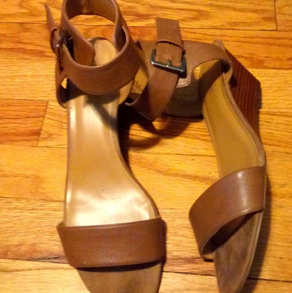 Shoes - Picture 1 of 1